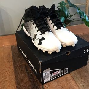 Under Armour Leadoff Cleats (baseball or softball)